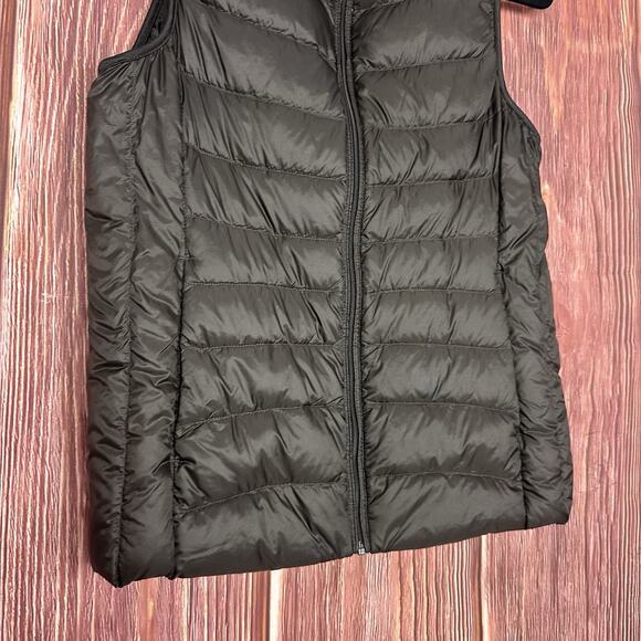 UNIQLO Ultra Light Genuine Down Filled Puffer Packable Vest Womens Small S Brown - Picture 4 of 6